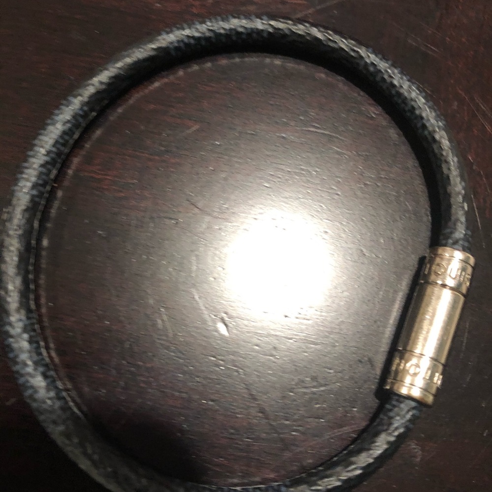 Ferragamo bracelet